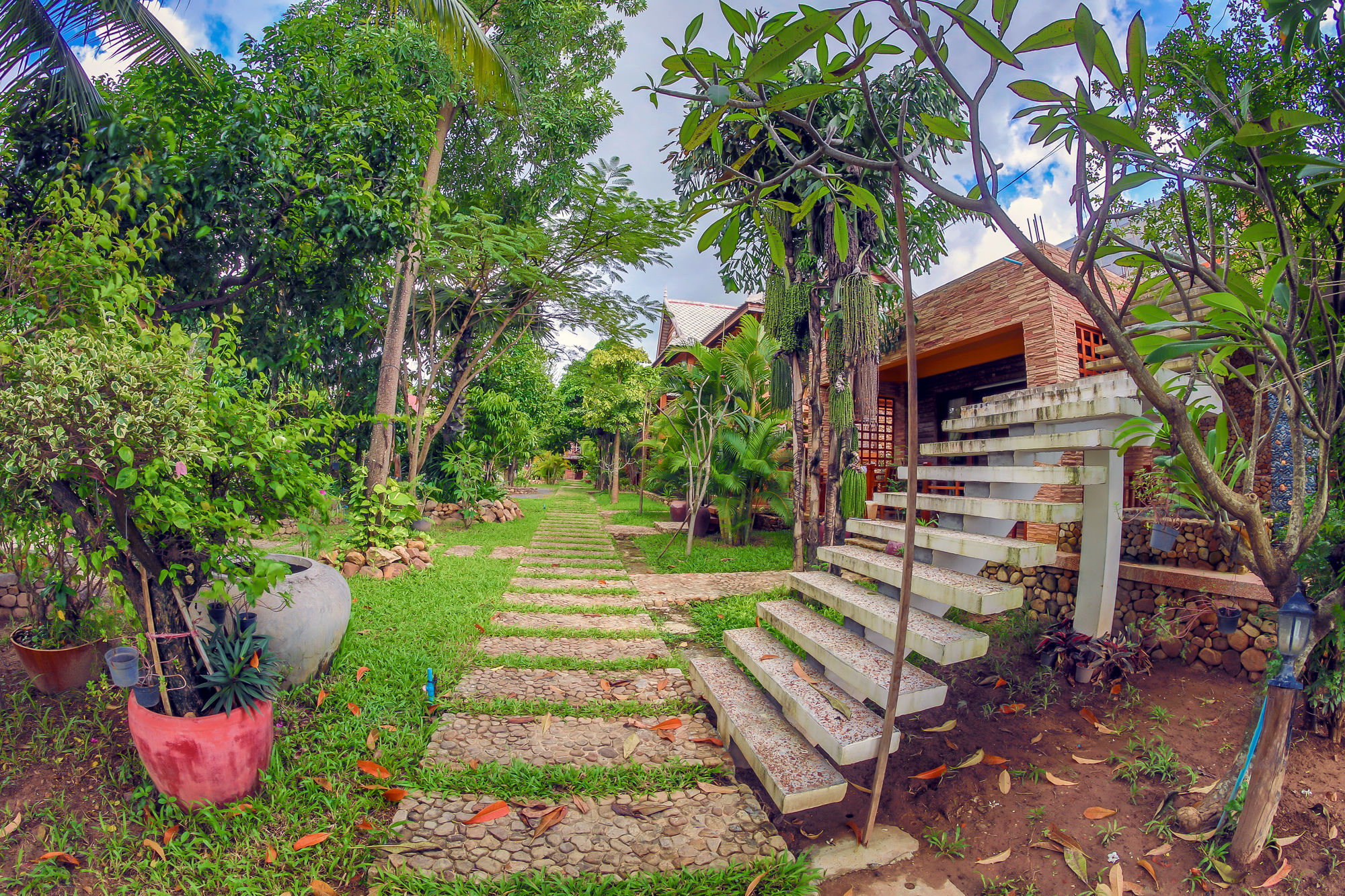 Natural Bungalows Restaurant And Bar Kampot Εξωτερικό φωτογραφία