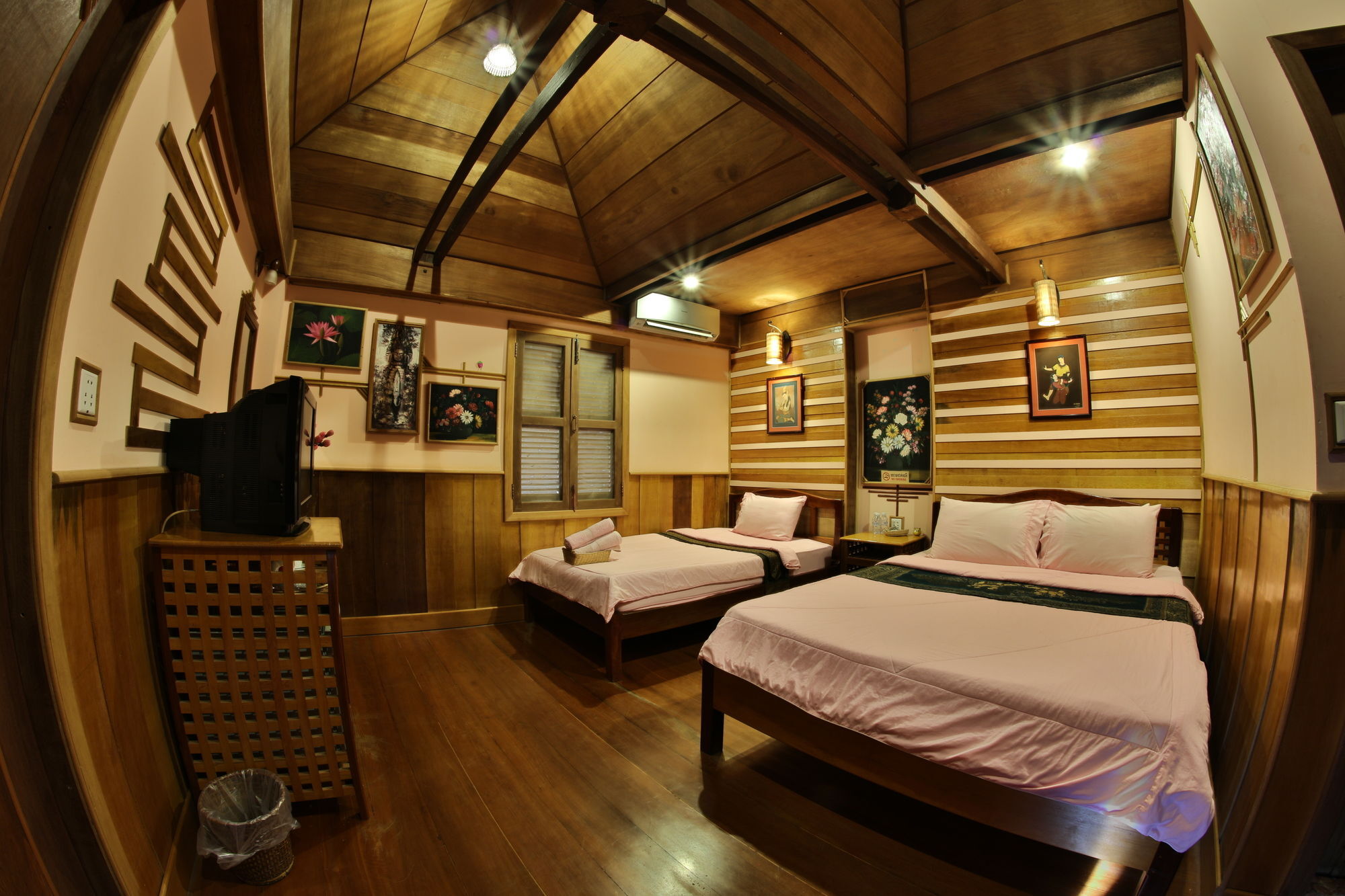 Natural Bungalows Restaurant And Bar Kampot Εξωτερικό φωτογραφία