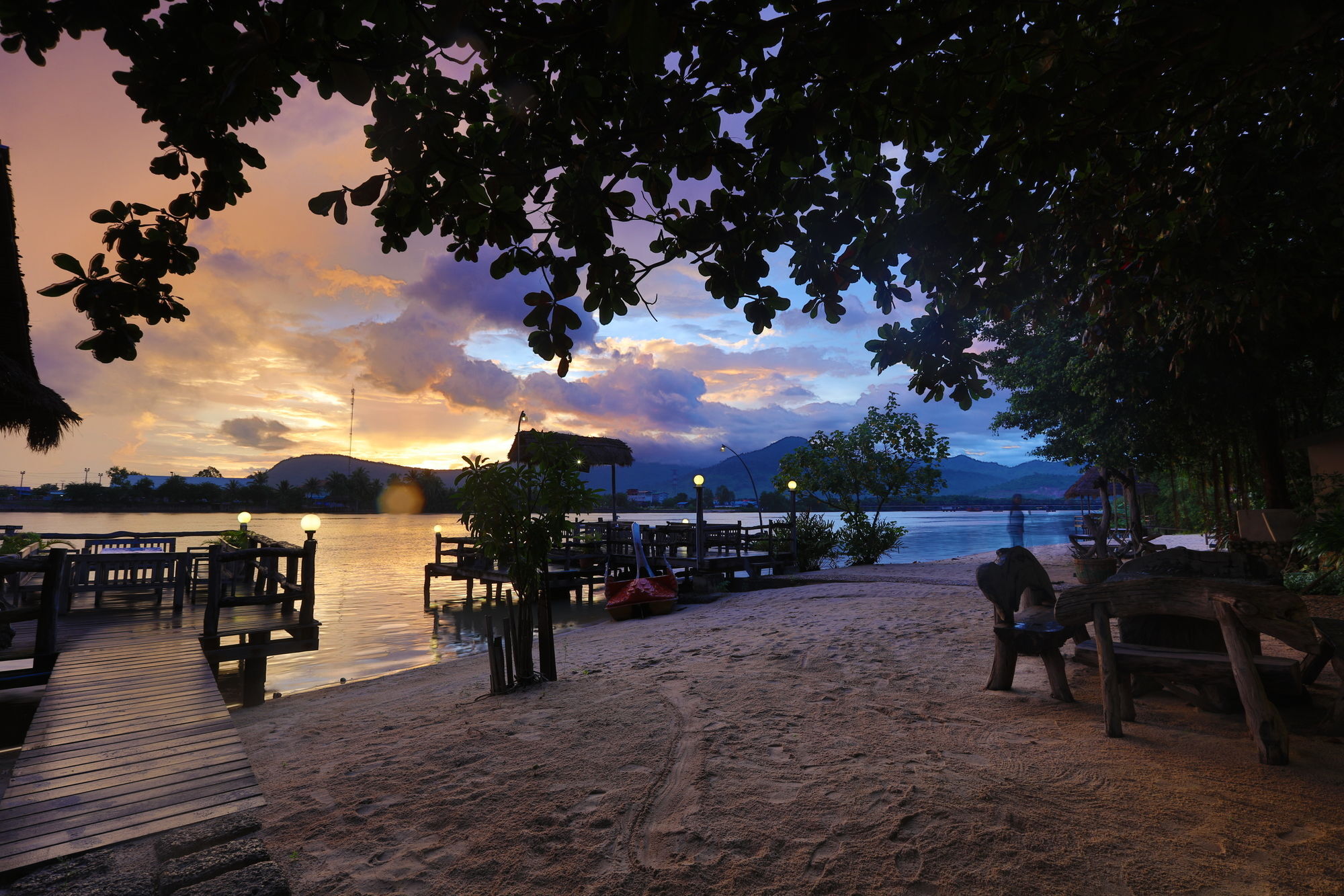 Natural Bungalows Restaurant And Bar Kampot Εξωτερικό φωτογραφία